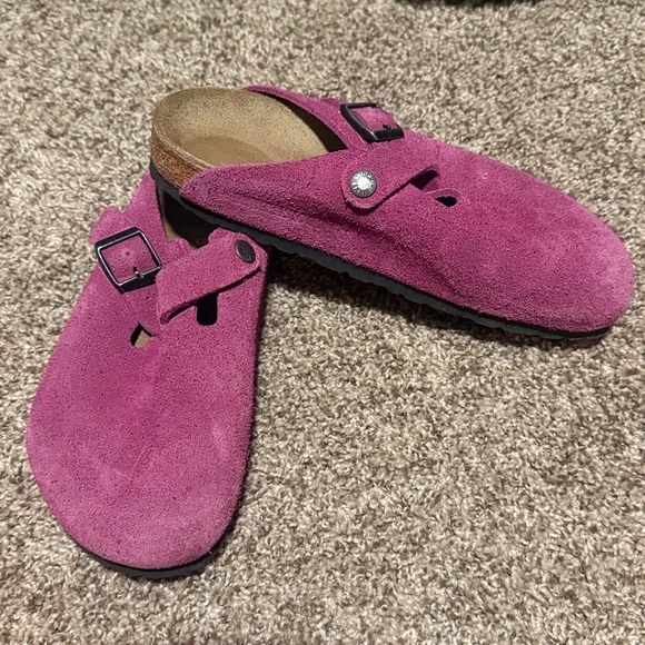 Birkenstock Purple Suede Clogs / Mules with Buckle (37 or 6.5-7) - like new! - Picture 9 of 15